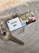 Load image into Gallery viewer, Personalised Photo/Text Keyring
